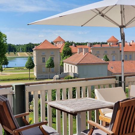 Loggiahaus Am Schloss, 5 Ferienwohnungen, Teils Mit Schloss- Und Seeblick 라인스베르크 외부 사진