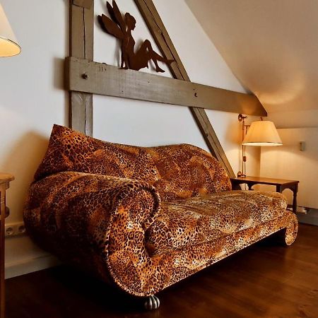 Loggiahaus Am Schloss, 5 Ferienwohnungen, Teils Mit Schloss- Und Seeblick 라인스베르크 외부 사진