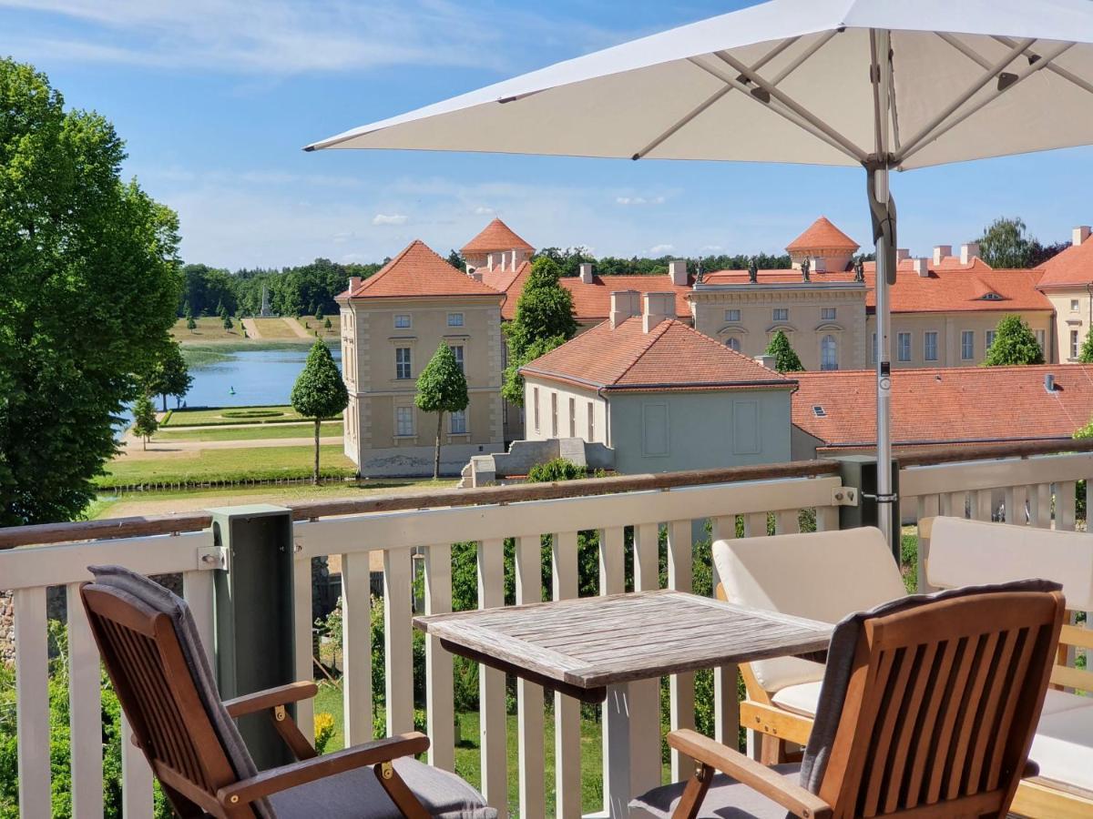 Loggiahaus Am Schloss, 5 Ferienwohnungen, Teils Mit Schloss- Und Seeblick 라인스베르크 외부 사진