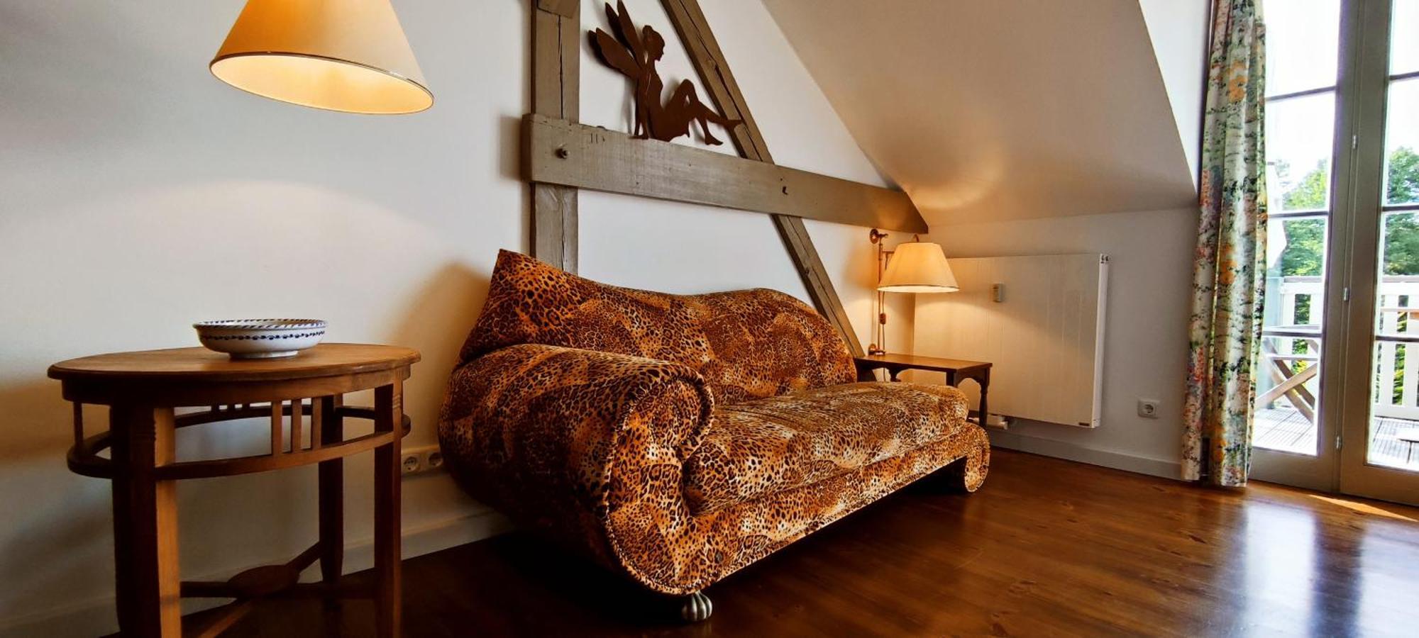 Loggiahaus Am Schloss, 5 Ferienwohnungen, Teils Mit Schloss- Und Seeblick 라인스베르크 외부 사진