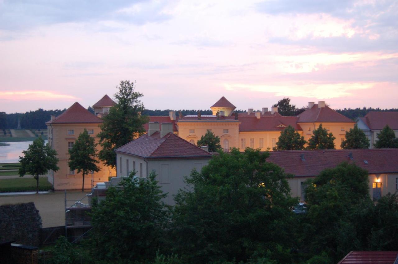 Loggiahaus Am Schloss, 5 Ferienwohnungen, Teils Mit Schloss- Und Seeblick 라인스베르크 외부 사진