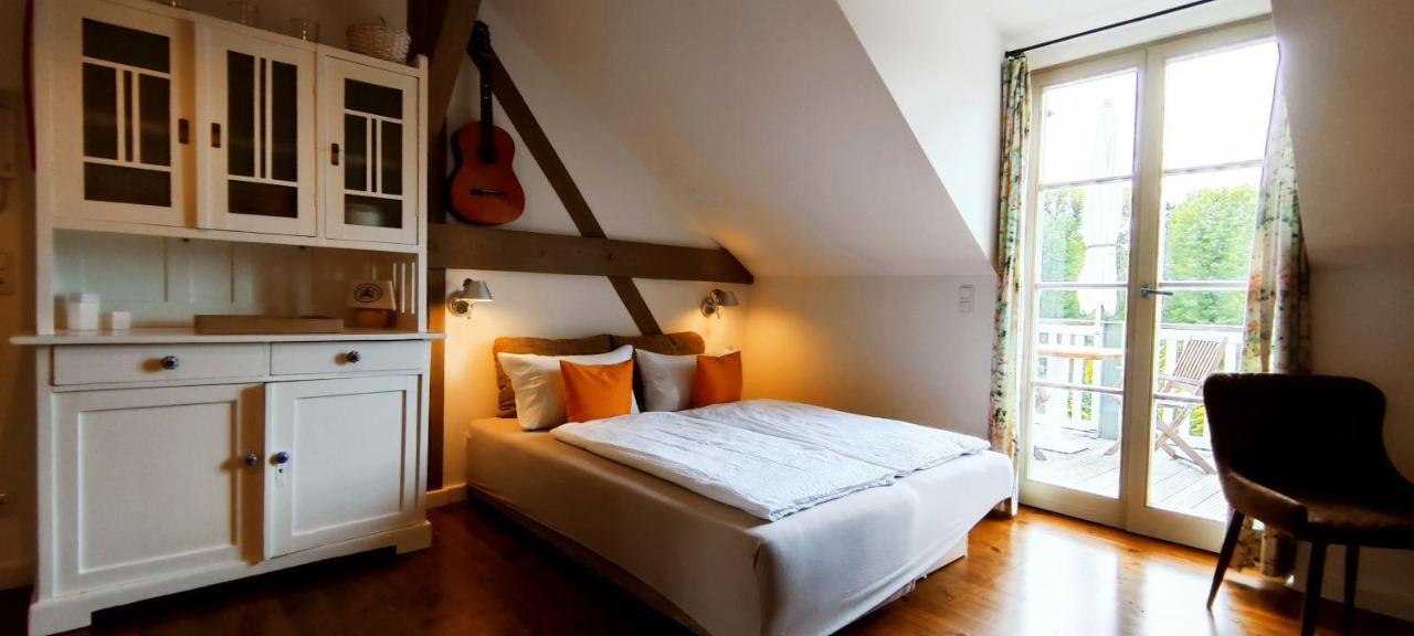 Loggiahaus Am Schloss, 5 Ferienwohnungen, Teils Mit Schloss- Und Seeblick 라인스베르크 외부 사진